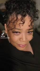 Loreen Williams's Instagram, Twitter & Facebook