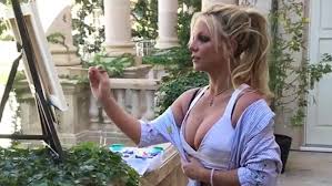 July 16, 2018 britney spears unveils her new unisex fragrance, prerogative view the original image 2018 january 12, 2017 britney announces new fantasy in boom fragrance. Britney Spears Und Ihr Blumenbild Auf Instagram Weiter So