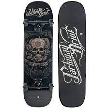 Classic skateboards have curved noses and tails, and have a concave to help with tricks. Skateboard Parkway Drive Crushed Nuha 8 5 Complete Jucker Hawaii Sk