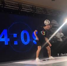 Petite interview tiens donc ! Comment Participer Au Championnat Du Monde De Football Freestyle Rbss My Football Freestyle Corporation