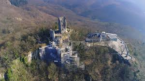 Königswinter has a catholic (st remigius) and a protestant church, some small manufactures and a little shipping. Drachenfels Konigswinter Geruststellung Fur Felss Structurae
