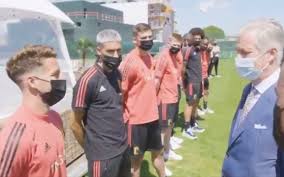 Koning filip bezoekt donderdagnamiddag, vanaf 14u30, de rode duivels in hun trainingscentrum in tubeke. Koning Filip Verbaast Dries Mertens Enorm Dit Zei Hij Dus Tegen Mij Nieuws365