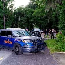 Stelle uscita rank titolo filtri attivi: Man Who Filmed Ahmaud Arbery S Death Is Charged With Murder The New York Times