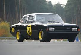 Opel Rekord C La Viuda Negra De Niki Lauda Schwarze Witwe Getunte Autos Opel Astra