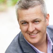 Darren Anthony's Instagram, Twitter & Facebook