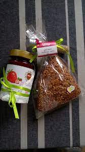 Wenn freunde und bekannte nach einem umzug zum ersten mal in die neue wohnung kommen. Brot Salz Zum Einzug Schon Verpackt Kleine Geschenke Geschenke Selbstgemacht