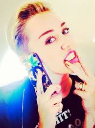 Needs some guts to have this haircut. 7 Ways To Style Short Hair By Miley Cyrus