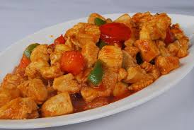 Kuşbaşı tavuk 2 tane patates tuz karabiber pul biber kekik sıvı yağ. Tavuk Kavurma Yenikoy Sahil Cafe