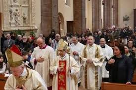 «non posso lasciar passare questa messa senza ricordare i sacerdoti: Ieri Sera In Duomo La Messa In Coena Domini Cesena Home Corriere Cesenate