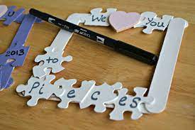 Apr 15, 2015 · i ordered the size that is supposed to work for a 1,000 piece puzzle since that's the size of the nancy drew puzzle, as well as most of the puzzles i typically buy. Puzzle Piece Frame Diy For Beginners Kiwico