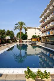 Contamos con más de 100.000 opiniones de usuarios que te ayudarán a elegir el hotel de playa más económico que se adapte a tus preferencias. Hotel Cesar Augustus Spanien Bei Hrs Gunstig Buchen