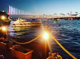 See more of beylerbeyi gül sultan yalısı on facebook. Beylerbeyinde Muhtesem Bogaz Manzarasi Ve Guler Yuzlu Hizmet Beylerbeyi Doga Restaurant Istanbul Turkiye Tripadvisor