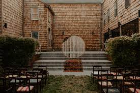 My Favorite Non Traditional Cincinnati Wedding Venues Baremomentsphotography Com
