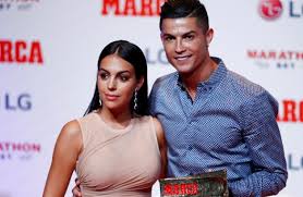 Jun 15, 2021 · portugal forward cristiano ronaldo overtook michel platini as the leading goal scorer in the history of the european championships. Bikin Kantong Juventus Jebol Berapa Sih Gaji Cristiano Ronaldo