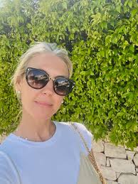 A sunny day in West Palm between meetings ☀️ Perfect excuse for a quick  coffee break!