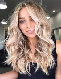 Super Cute Face Framing Blonde Balayage Hair For 2020 Balayage Hair Balayage Hair Blonde Blonde Balayage