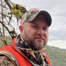 Dan Bozeman's Instagram, Twitter & Facebook