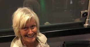 Family and community help mark Helen Barr's 80th birthday