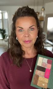 Pink Christmas Makeup Look with Custom Palette