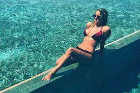 Watch the latest video from kat kerkhofs (@katkerkhofs). Kat Kerkhofs Openhartig Over Masturberen Een Kind Krijgen Met Dries Mertens En Plassen In De Douche Video S Zita