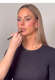 Marisa Berenson Makeup