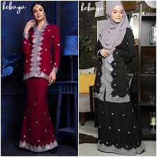 Baju kurung teluk belanga adalah labuh kaum wanita memadankan baju kurung bersama kain sama ada kain dari jenis batik, songket atau sutera. Kedai Kain Online Pelbagai Pilihan Harga Berpatutan Contoh Fesyen Pakaian Kain Saree