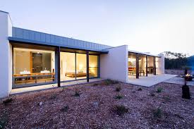 ¶ of limestones, those of vermont, pennsylvania, and missouri are the best known, and are all extensively employed in building in their respective localities. Wall And Wall House Uses Rammed Limestone For Style And Substance