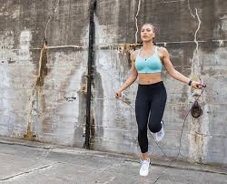 The jump rope sizing guide is provided to get any level of athlete started with the proper starting size to their jump rope. How To Choose A Jump Rope Pro Tips By Dick S Sporting Goods