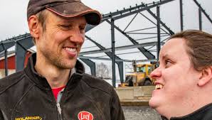 Bondepar i Mo miljoninvesterar på sin gård