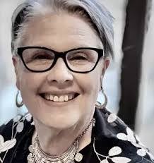 Leanne Foley's Instagram, Twitter & Facebook