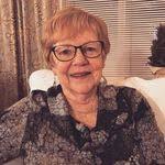 Donna Roehr's Instagram, Twitter & Facebook