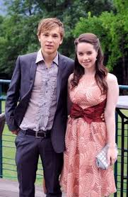 William Moseley And Anna Popplewell The Chronicles Of Narnia Chronicles Of Narnia Narnia Movies Narnia Cast