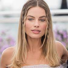 Braid it in those sections and tie it after you reach half. 30 Quick And Easy Hairstyles For Long Hair