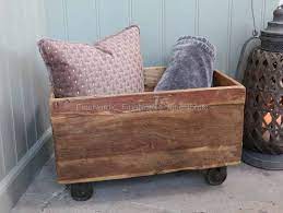 Aujourd'hui chic antique développe un catalogue de meubles et d'objets de décoration de style køb online her, grimaud kasse på hjul unika natur, fra chic antique. Chic Antique Grimaud Box Auf Radern Unika Natur
