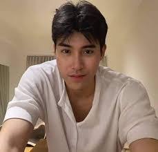 Rocky Espinosa's Instagram, Twitter & Facebook