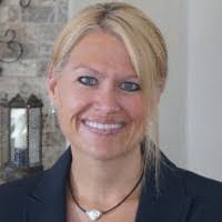 Stacy Stoffel's Instagram, Twitter & Facebook