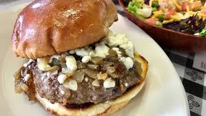 The only place to eat neapolitan food is at your neapolitan mother's house. Cheap Eats 5 Naples Restaurants That Are Deliciously Inexpensive
