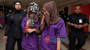 Dalam drama pak ya cong code ini, sabri yunus cuba mengangkat isu gangster ini tetapi dalam nada yang lain dari yang lain. Suspek Malukan Pok Ya Cong Codei Direman Metrotv
