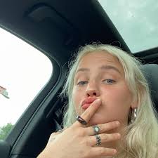 Bella Evans Shop (@bellaevanscloset) • Instagram photos and videos