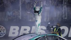 On saturday but was pushed back by almost half an hour. Chase Elliott Joins His Father Bill As Winner Of Nascar S All Star Race