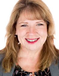 Danielle Ahrens's Instagram, Twitter & Facebook