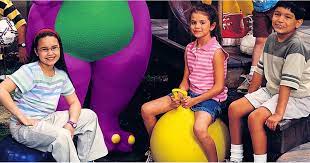 A clip from barney and friends with demi and selena. Selena Gomez And Demi Lovato On Barney Video Popsugar Latina