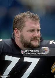 63 Will Wolford Photos & High Res Pictures