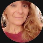 Lori Littell's Instagram, Twitter & Facebook