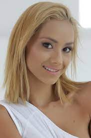 Veronica leal