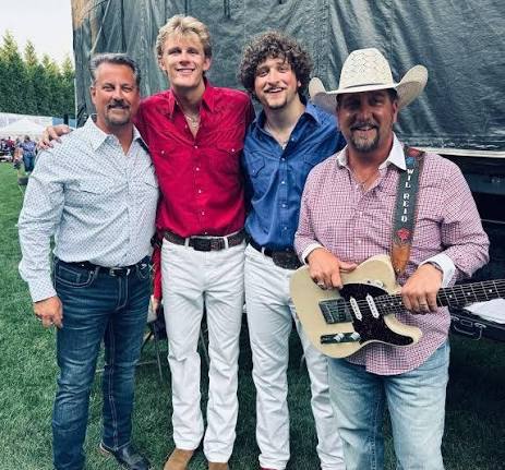 Jack and Davis Reid (along with Don and Debbie) came to the show last night.