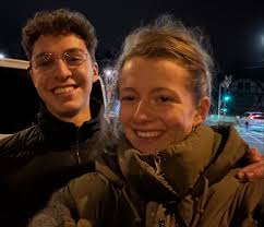 Unser Co-Präsidium kandidiert für den Berner Stadtrat! Wählt eine junge  Politik mit @stella.baumann.glp (19054/19062) und @karim_elkoussy  (19038/19046). 📢🌱