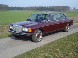 This Low Mileage Mercedes W123 Lang Will Become Someone S Perfect Daily Carscoops Mercedes W123 Mercedes Mercedes W124