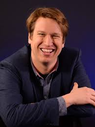 How divorce led Pete Holmes to HBO's 'Crashing'