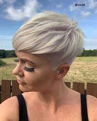 Platinblonde Haare Fur Alle Sachen Die Du Beachten Solltest Kurzhaar Frisuren Frisuren Stil Haar Kurze Und Lange Frisuren Platinblonde Haare Platinblond Haare